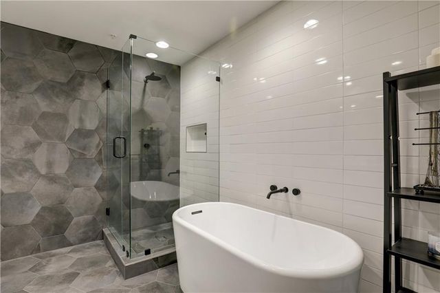 3235 Roswell Road 703, Atlanta, GA 30305