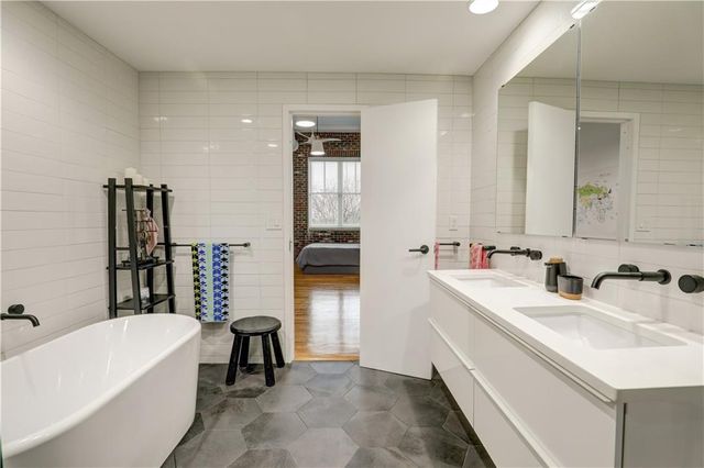 3235 Roswell Road 703, Atlanta, GA 30305