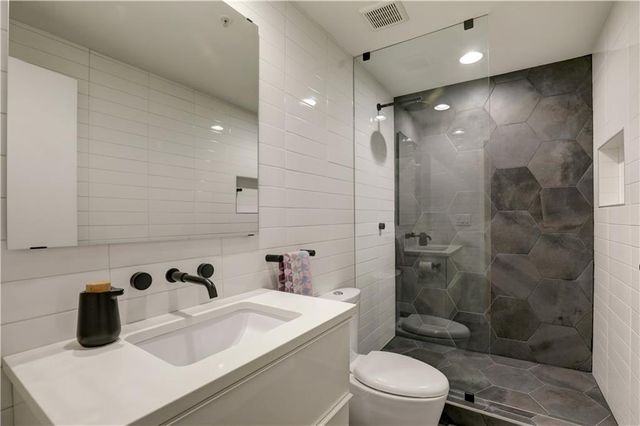 3235 Roswell Road 703, Atlanta, GA 30305