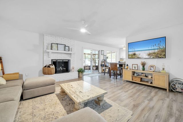 85 12Th Avenue, Shalimar, FL 32579