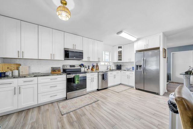 85 12Th Avenue, Shalimar, FL 32579