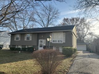 450 E MULBERRY Court, Glenwood, IL 60425