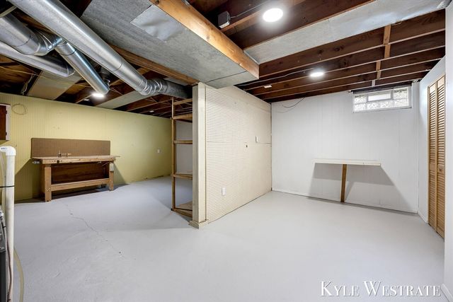 4205 Hillsdale Avenue, Grand Rapids, MI 49525