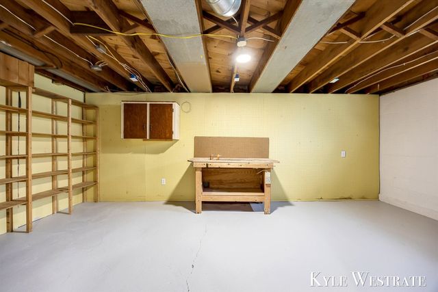 4205 Hillsdale Avenue, Grand Rapids, MI 49525