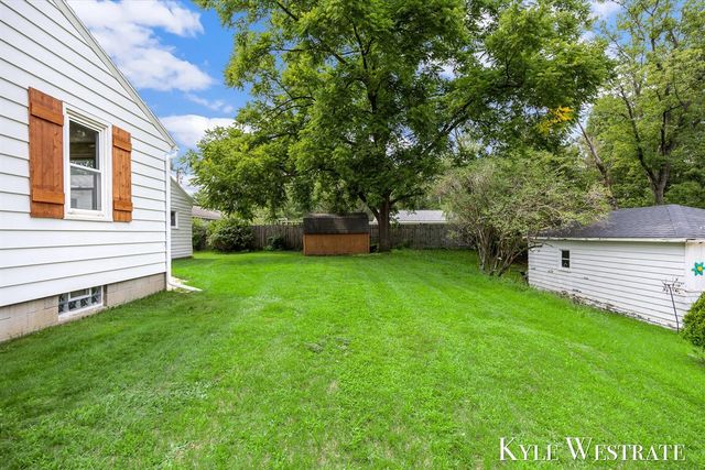 4205 Hillsdale Avenue, Grand Rapids, MI 49525