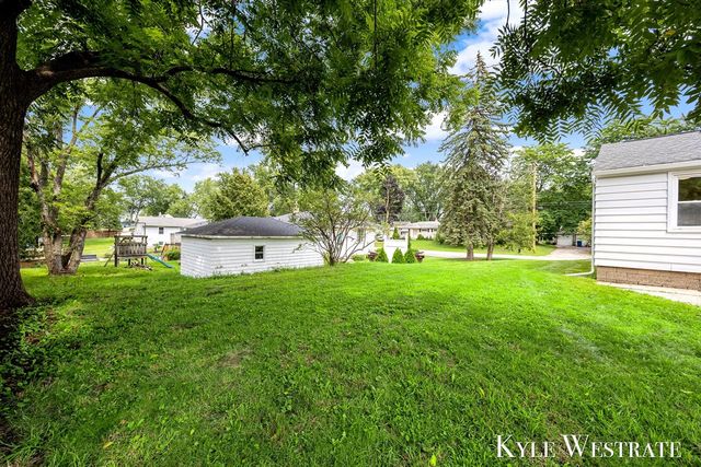 4205 Hillsdale Avenue, Grand Rapids, MI 49525