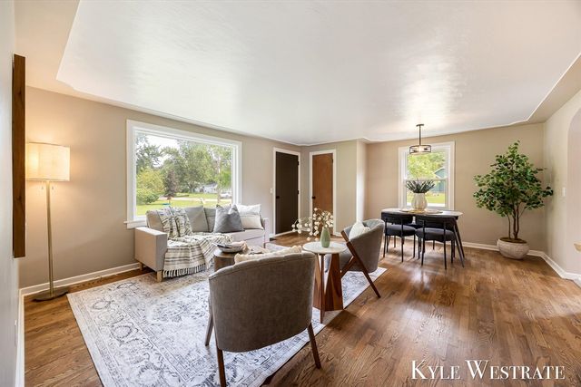 4205 Hillsdale Avenue, Grand Rapids, MI 49525