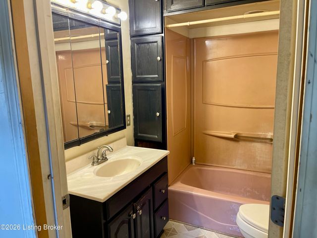 1203 Sale Ave, Louisville, KY 40215