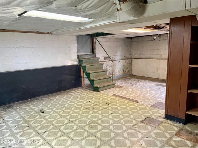 1203 Sale Ave, Louisville, KY 40215