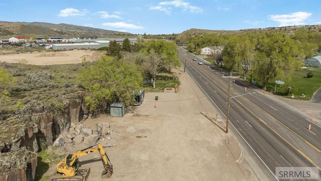 Image 3 of property listing at 4539 S 5th Avenue, Pocatello, ID 83204