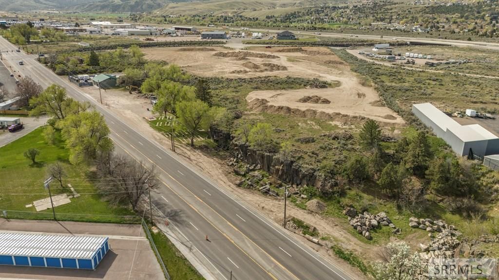 Image 6 of property listing at 4539 S 5th Avenue, Pocatello, ID 83204