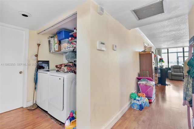 10304 Fairway Rd, Pembroke Pines, FL 33026