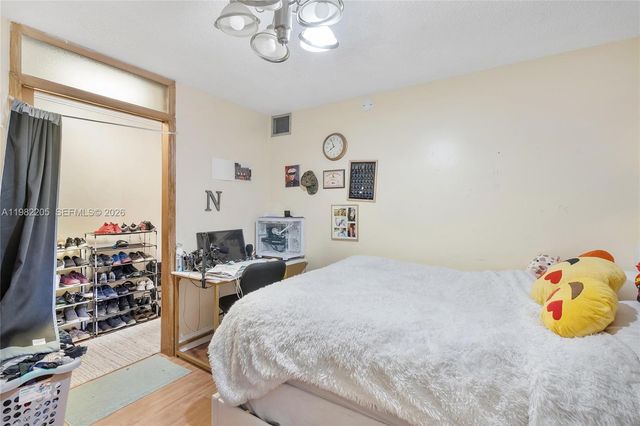 10304 Fairway Rd, Pembroke Pines, FL 33026