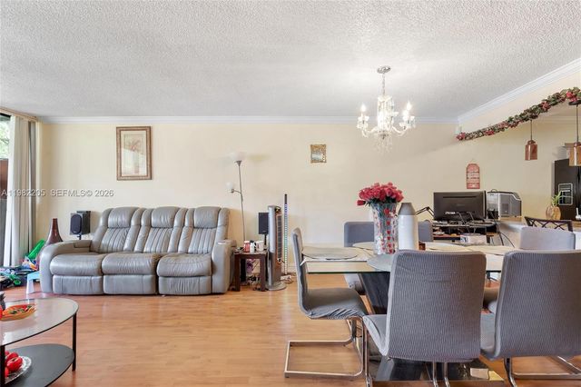 10304 Fairway Rd, Pembroke Pines, FL 33026