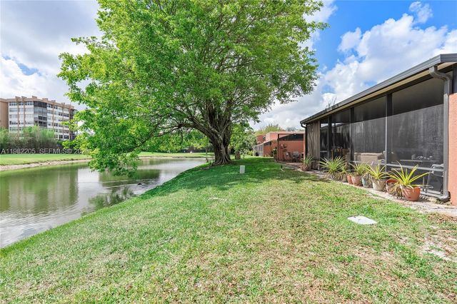 10304 Fairway Rd, Pembroke Pines, FL 33026