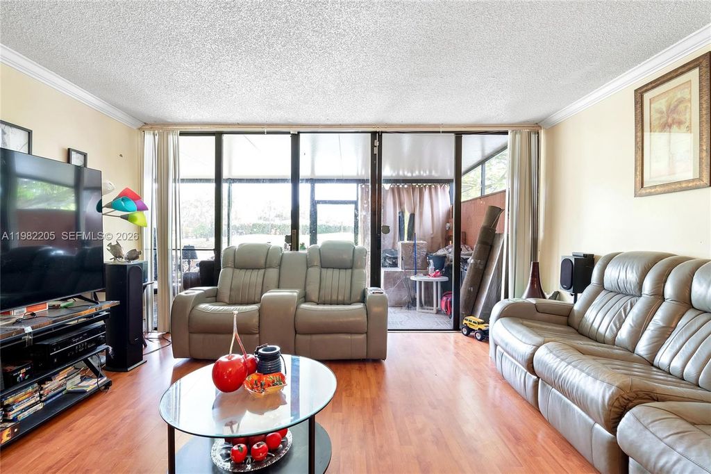 Image 13 of property listing at 10304 Fairway Rd, Pembroke Pines, FL 33026