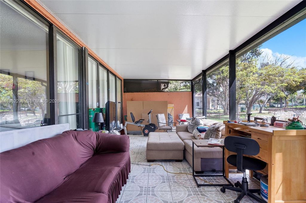 Image 39 of property listing at 10304 Fairway Rd, Pembroke Pines, FL 33026