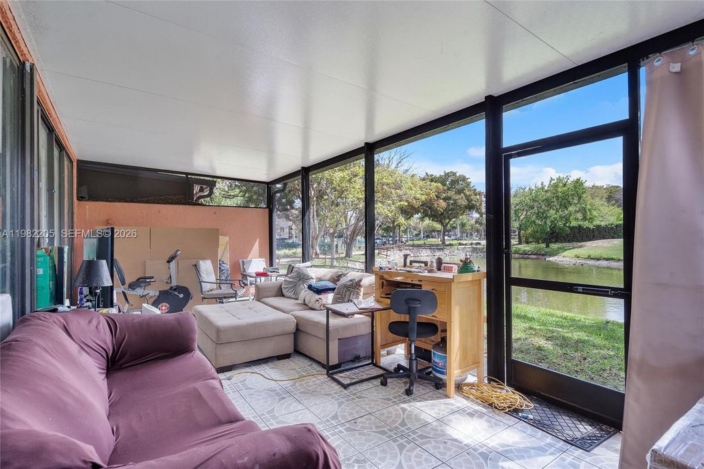 Image 40 of property listing at 10304 Fairway Rd, Pembroke Pines, FL 33026