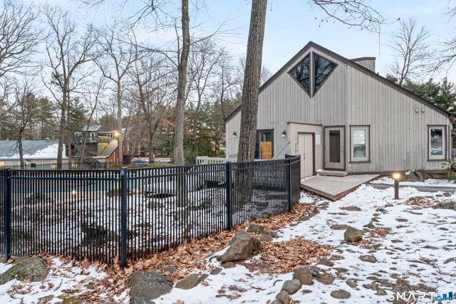 5 Talcott Ridge Road F, Farmington, CT 06032