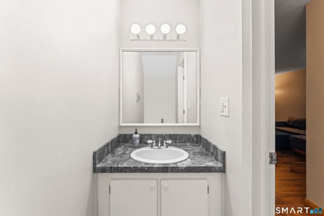 5 Talcott Ridge Road F, Farmington, CT 06032