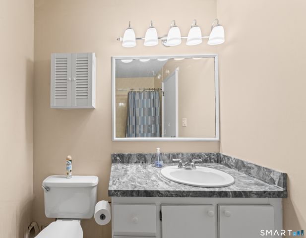 5 Talcott Ridge Road F, Farmington, CT 06032