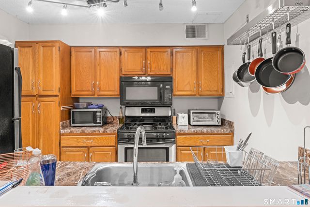 5 Talcott Ridge Road F, Farmington, CT 06032