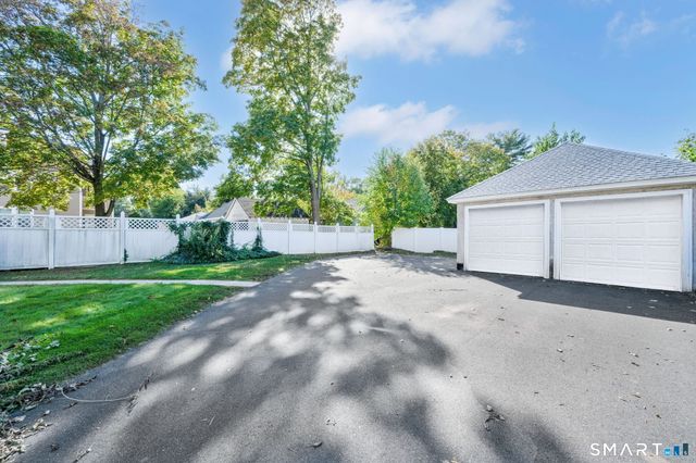 89 Maplewood Avenue, West Hartford, CT 06119