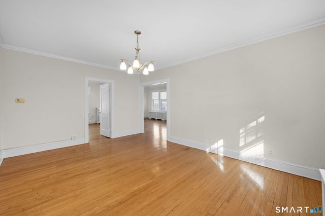 89 Maplewood Avenue, West Hartford, CT 06119