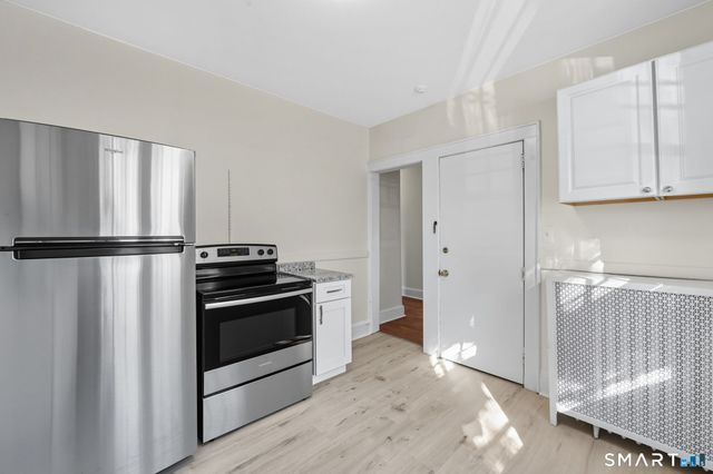 89 Maplewood Avenue, West Hartford, CT 06119