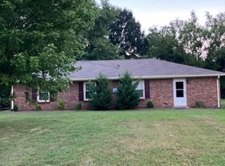 735 Trail Dr, Gallatin, TN 37066
