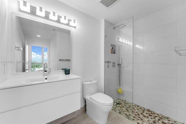 9066 SW 73rd Ct 504, Miami, FL 33156