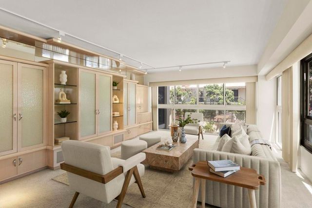 939 Coast Boulevard 5H, La Jolla, CA 92037
