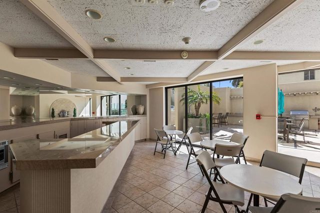 939 Coast Boulevard 5H, La Jolla, CA 92037