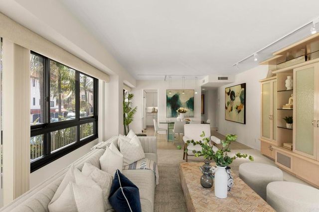 939 Coast Boulevard 5H, La Jolla, CA 92037