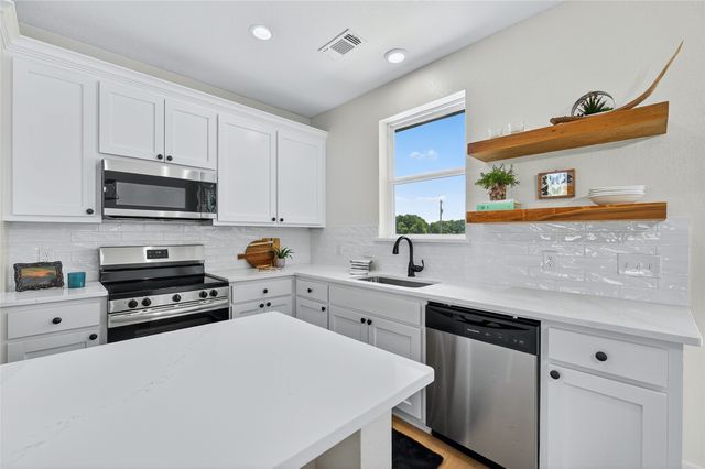 192 Brooks Lane, Sadler, TX 76264