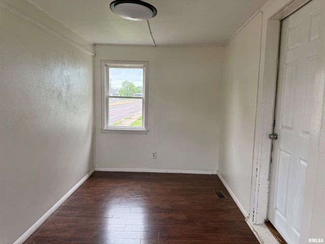 333 EDMUND Street, East Peoria, IL 61611