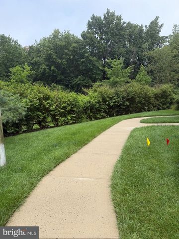 237 ANDOVER PL, Robbinsville, NJ 08691