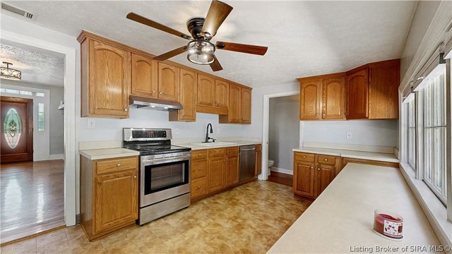 6742 Seven Mile Lane, Elizabeth, IN 47117