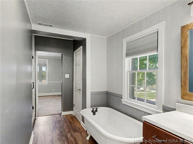 6742 Seven Mile Lane, Elizabeth, IN 47117