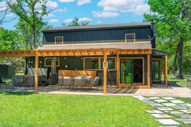 2523 County Road 3303, Greenville, TX 75402