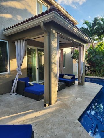 1003 Silktree Lane, Weston, FL 33327