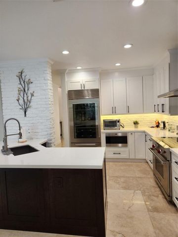 1003 Silktree Lane, Weston, FL 33327