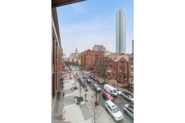 157 Newbury St 3, Boston, MA 02116