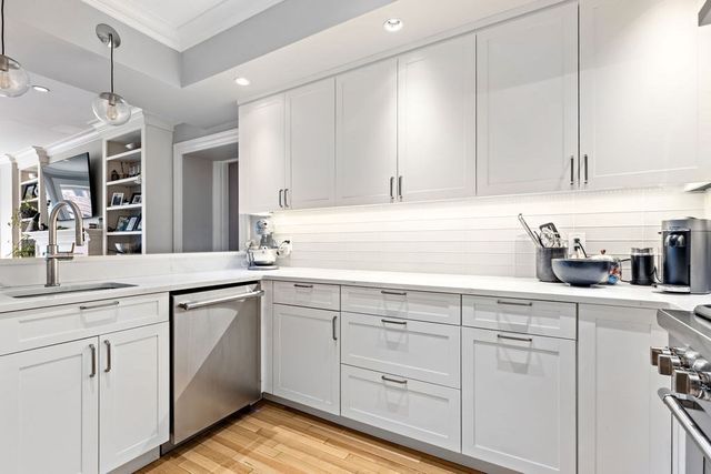 157 Newbury St 3, Boston, MA 02116