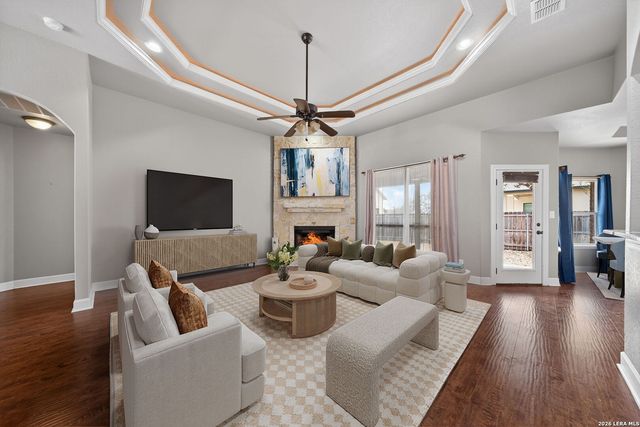 169 Westheim, Castroville, TX 78009