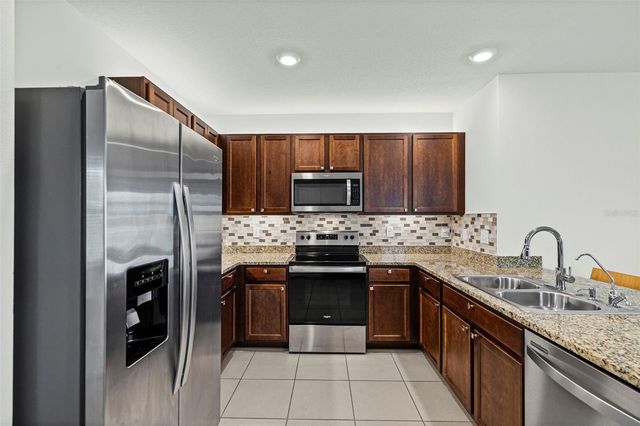 10914 PENNY GALE LOOP, San Antonio, FL 33576