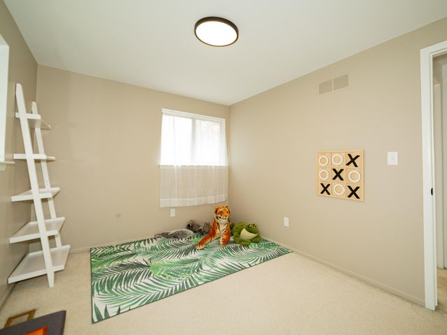3340 Bluett Drive, Ann Arbor, MI 48105