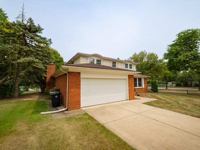 3340 Bluett Drive, Ann Arbor, MI 48105