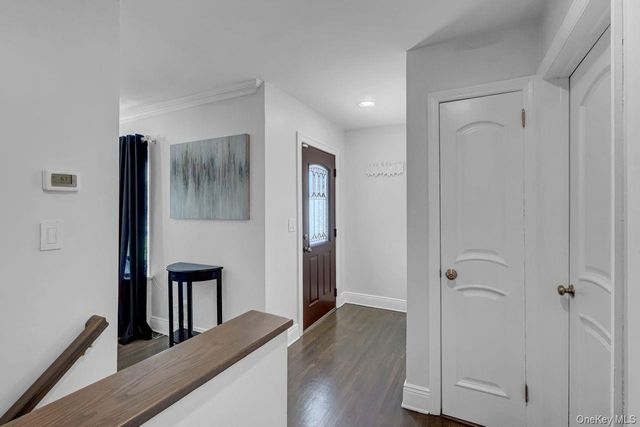545 Mohawk E, West Hempstead, NY 11552