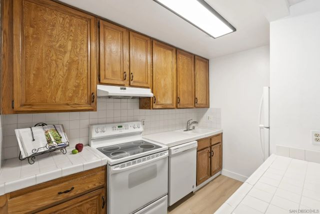 727 Sapphire St 301, San Diego, CA 92109